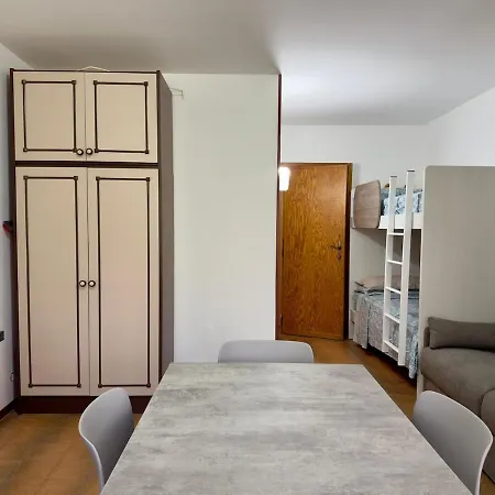 La Mianda - Quattro Posti Letto Con Balcone